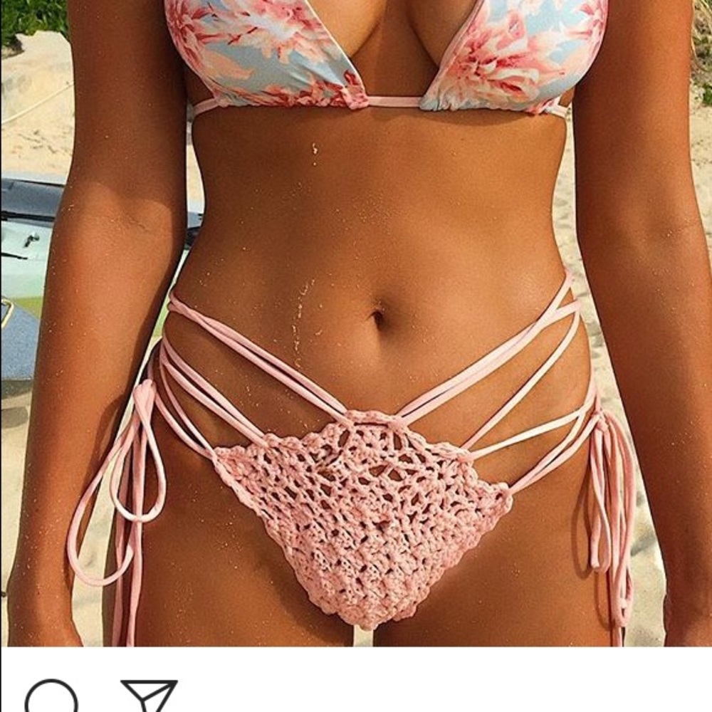 NWT Frankie’s peach crochet Jessie bottoms